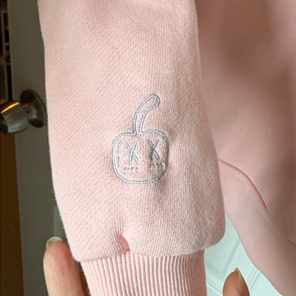 Disney Women's Pink Sweater with White Collar and Minnie Print - Picture 3 of 4